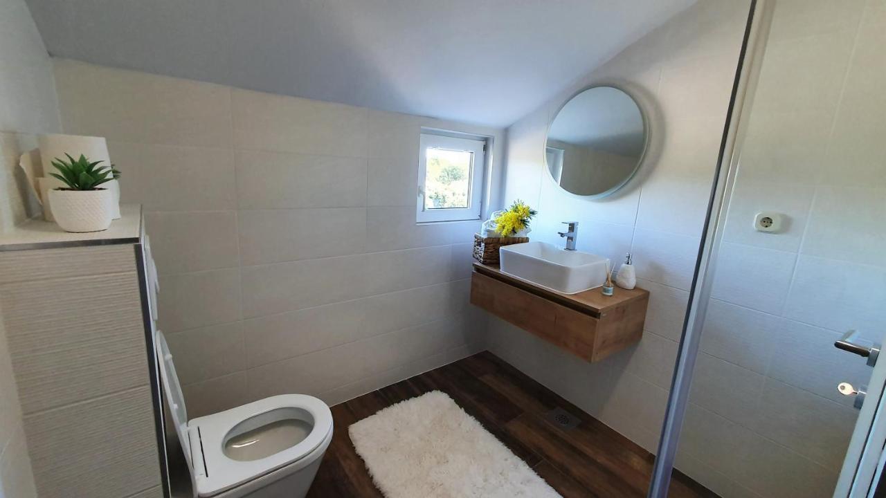 Anas Lagoon Holiday House With Pool At Azure Beach Mali Drvenik Exteriér fotografie